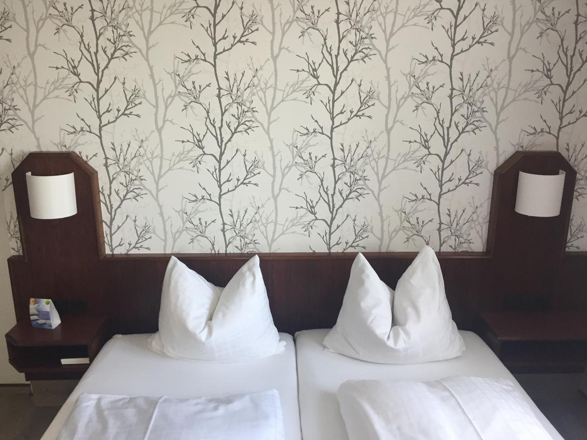 Hotel-Restaurant Lowen Suessen ภายนอก รูปภาพ